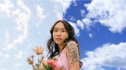 Split view of original dull sky and replaced vibrant blue sky using the Sky Replacer tool