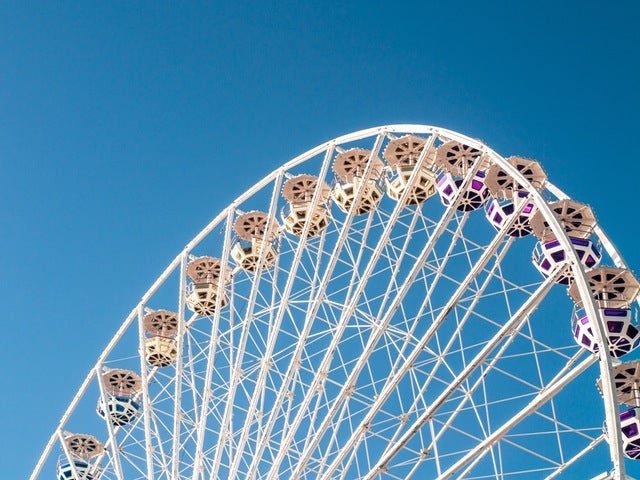 high-amusement-park-big-wheel-ferris-wheel