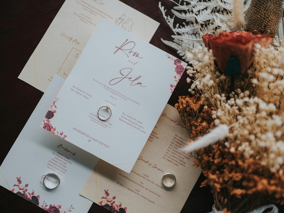Wedding stationary with couple