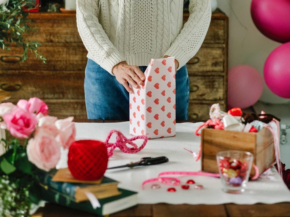 valentines day giftwrap