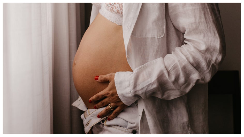 10 Inspiring Maternity Photoshoot Ideas