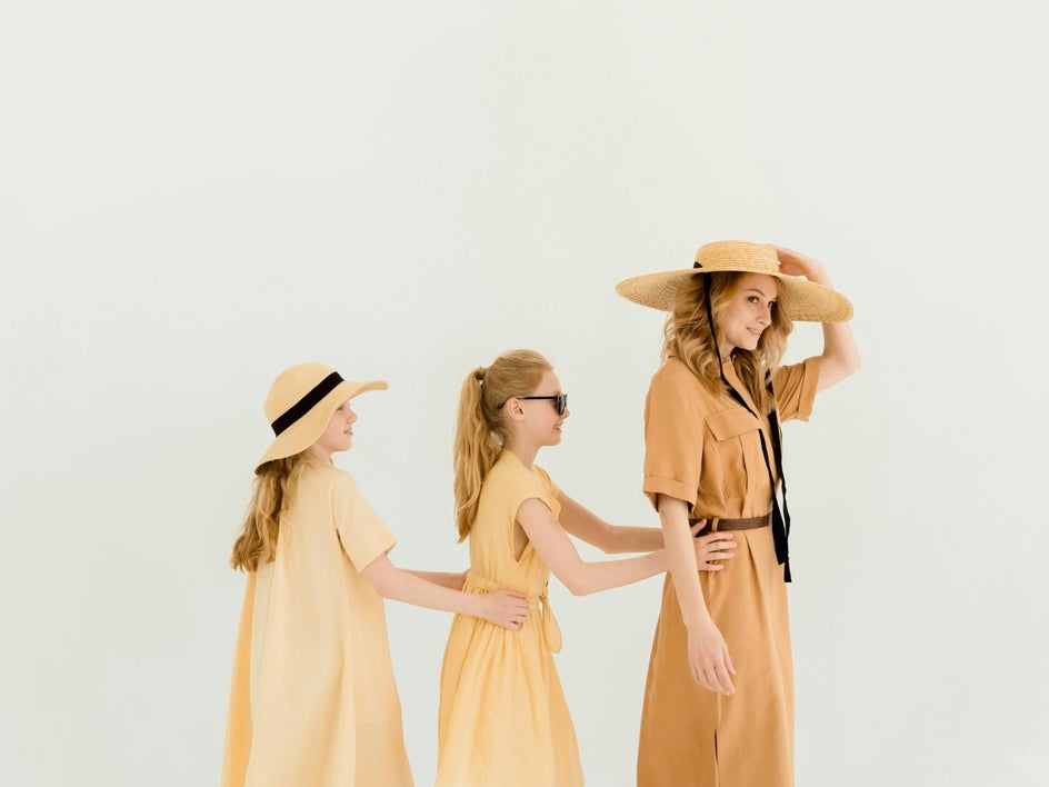 Simple example of using color in family portrait