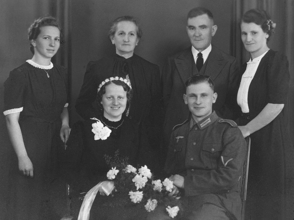 restore-damaged-old-photos-clarify-before