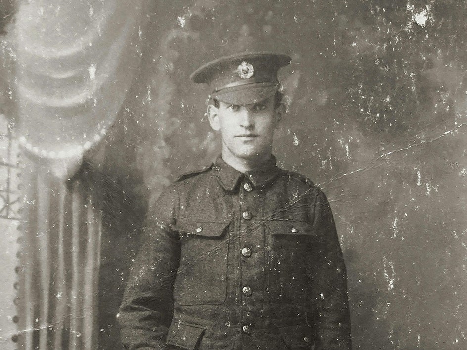 restore-damaged-old-photos-remove-scratches-before