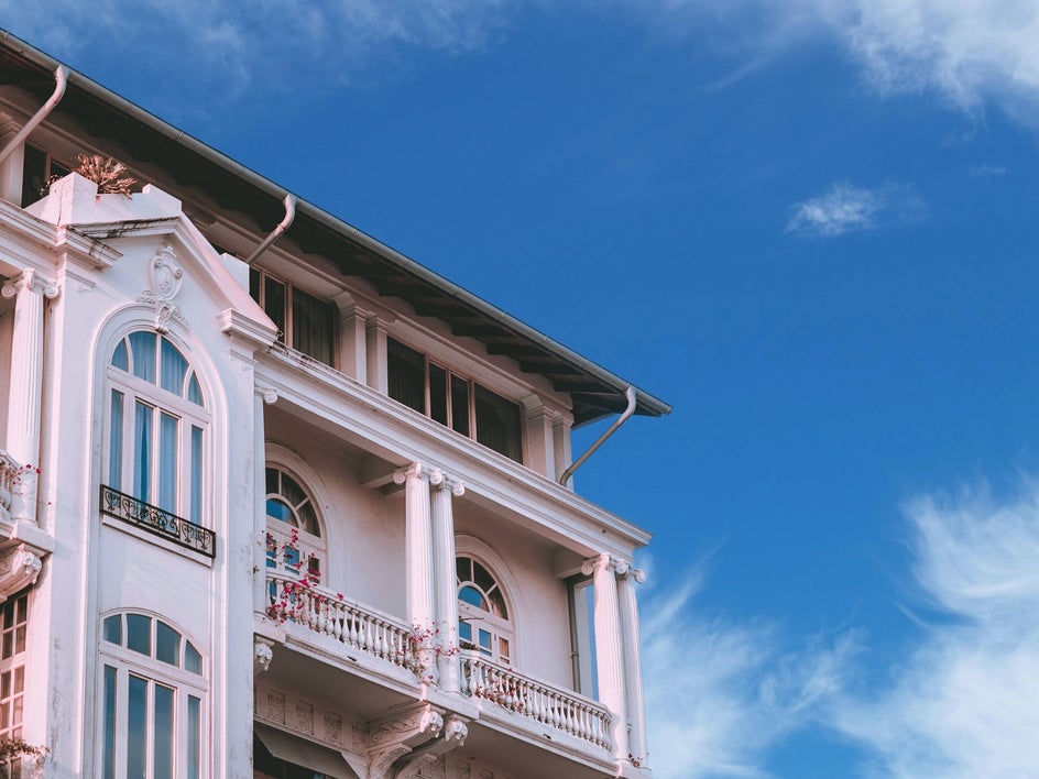 Sky Replacer used to add a new more vibrant sky to the real estate photo